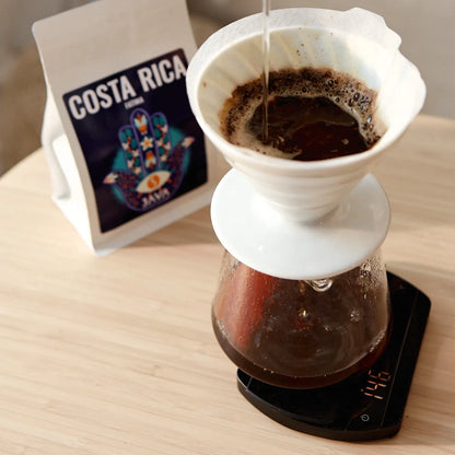 Felicita Arc – waga baristyczna podczas parzenia kawy przelewowej metodą drip