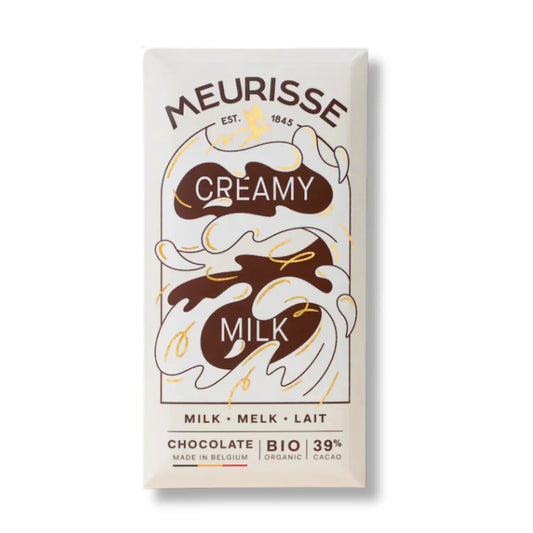 Tabliczka mlecznej czekolady Meurisse Creamy Milk 39% kakao w kremowym opakowaniu z brązowo-złotym nadrukiem, organiczna czekolada z Belgii.