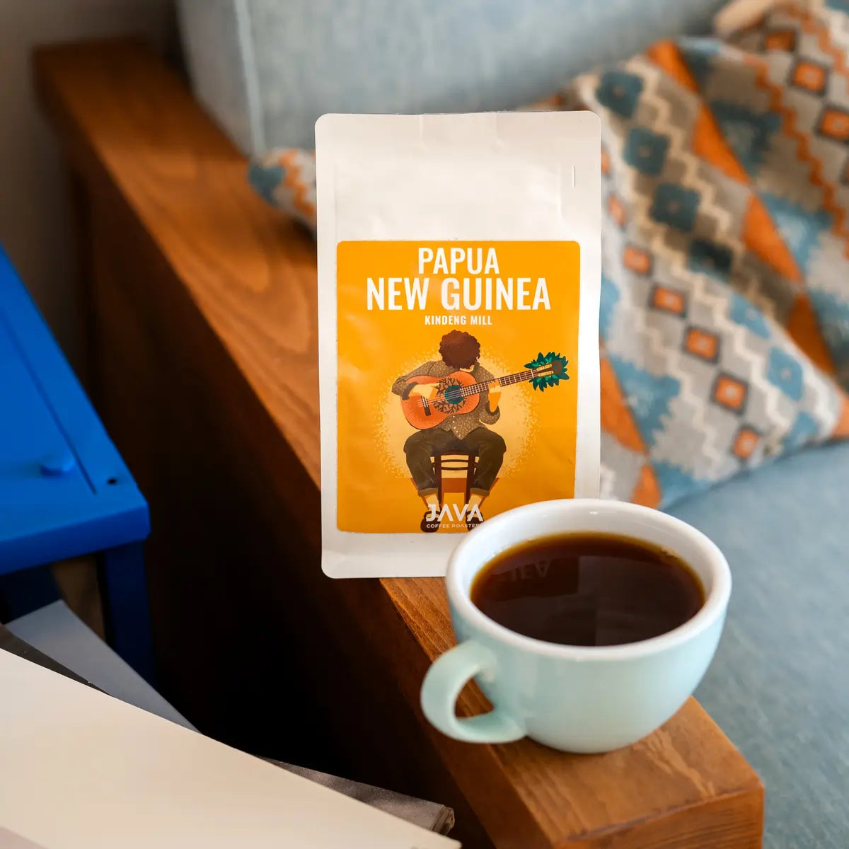 Papua New Guinea Kindeng Mill – kawa specialty Java Coffee Roasters podana w filiżance, idealna do codziennego parzenia