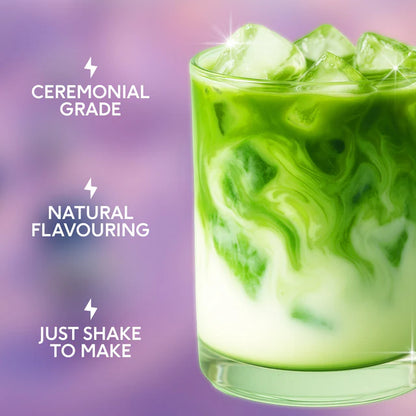 iced blueberry matcha latte w szklance z lodem – kremowa matcha z mlekiem, natural flavouring, napój premium PerfectTed