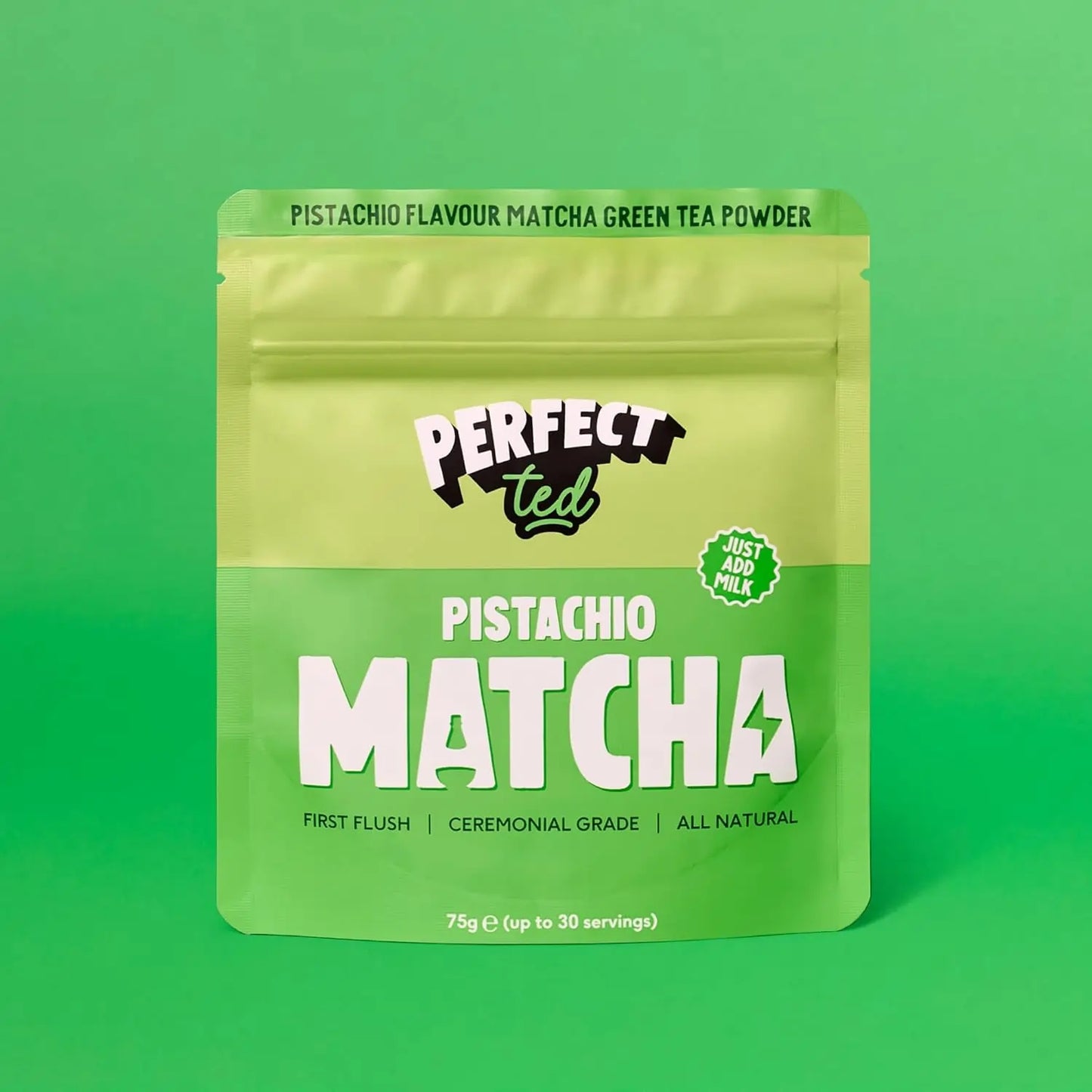 PerfectTed pistachio matcha 75g – matcha green tea powder pistachio flavour, ceremonial grade, opakowanie produktu na zielonym tle