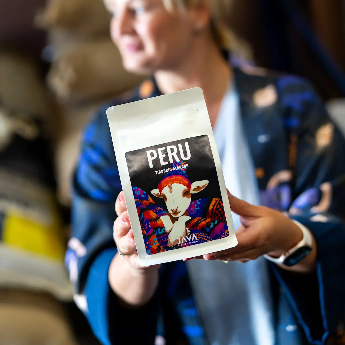 Peru Tiburcio Alarcon Geisha Inca – opakowanie kawy specialty JAVA Coffee Roasters prezentowane w palarni