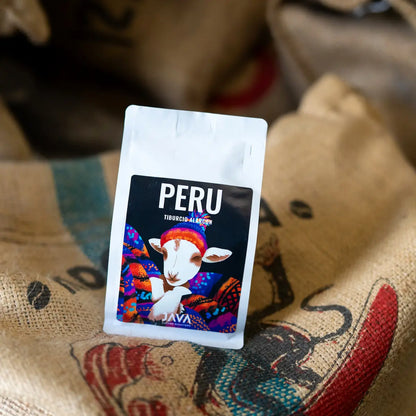 Peru Tiburcio Alarcon Geisha Inca – opakowanie kawy specialty JAVA Coffee Roasters na workach kawowych