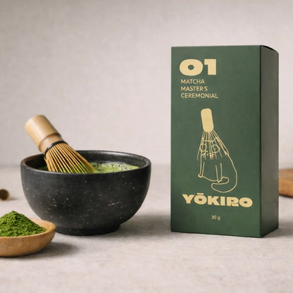 Yokiro Matcha Masters Ceremonial – premium japońska matcha w proszku o intensywnie zielonym kolorze, ceremonia matchy z chasen i matchawan